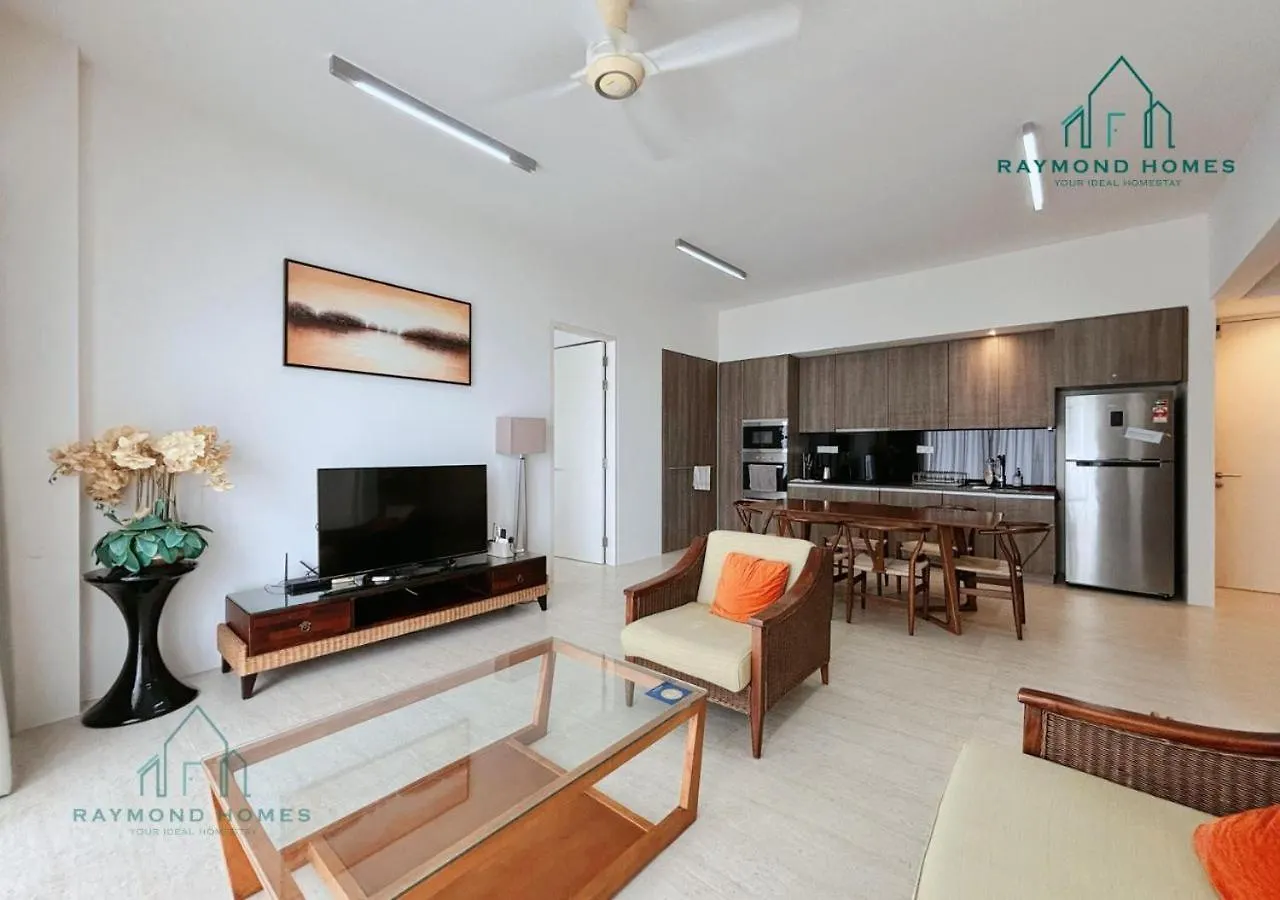 Beachfront Resort By The Sea, Batu Ferringhi Apartman