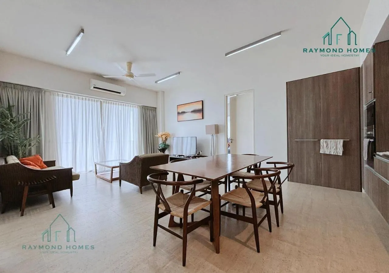 Beachfront Resort By The Sea, Batu Ferringhi Apartman
